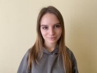 EllaHaIIe's Offline Chat Room