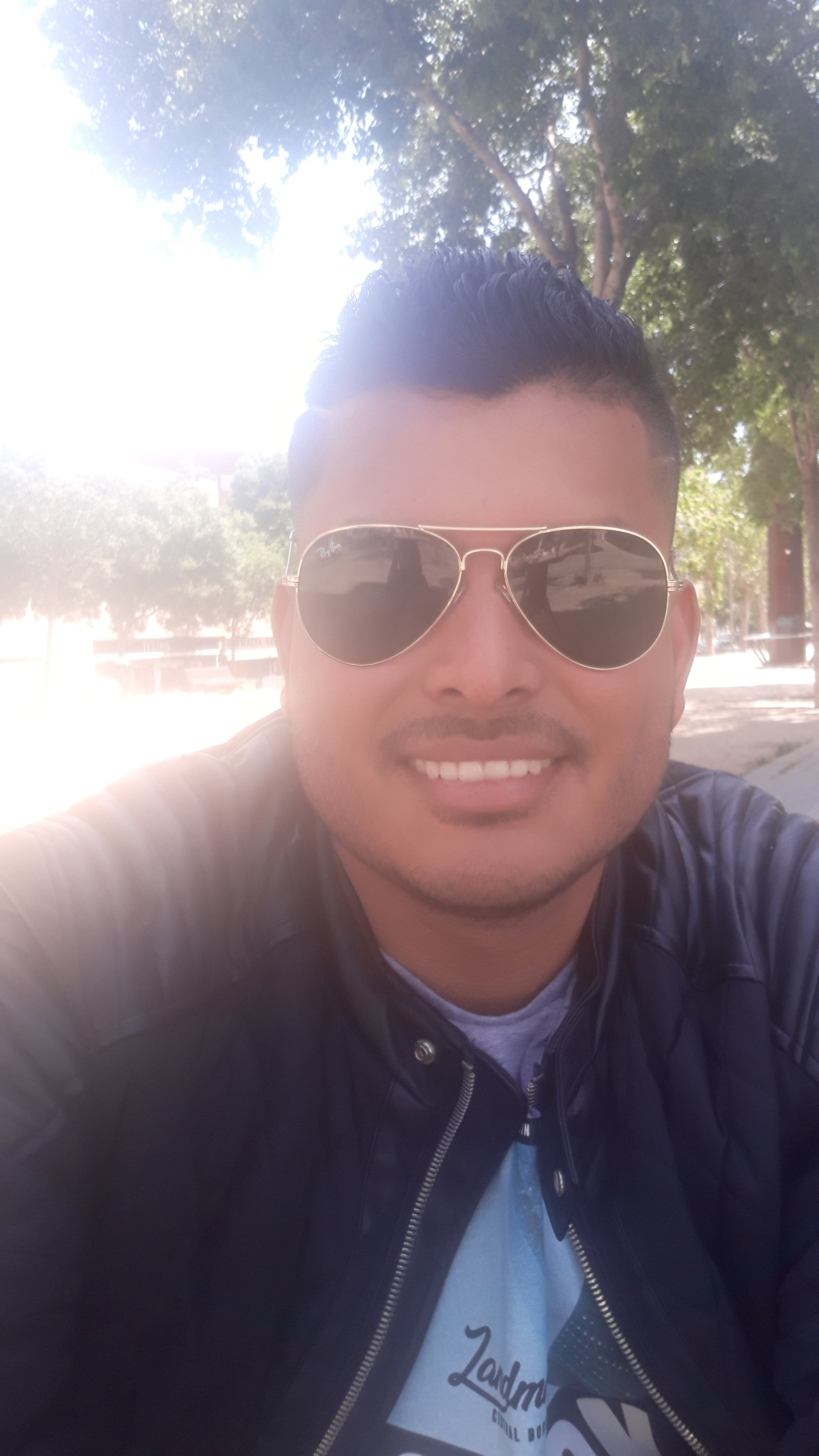 LATINO9318