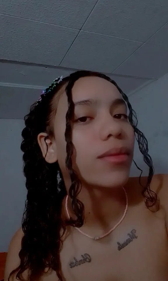 Ggeraldyn 🍛 online sex webcam