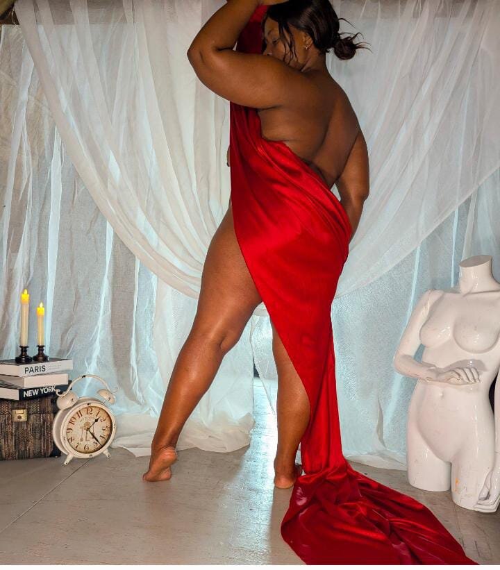 BoobsBae04