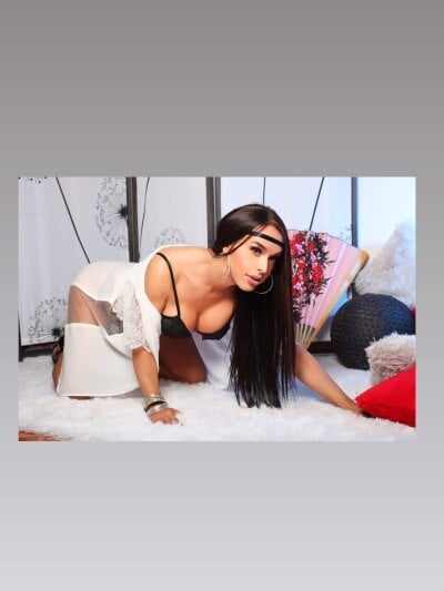 camsex online Jhovana Baker