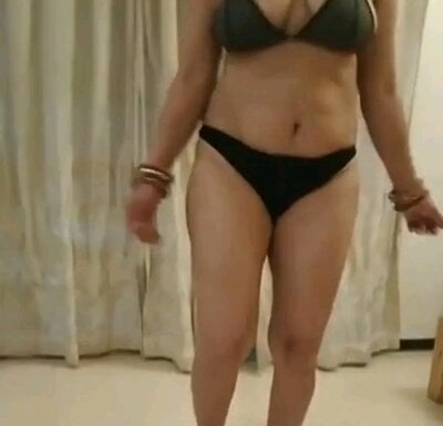 Hot_chandni02 - cam2cam
