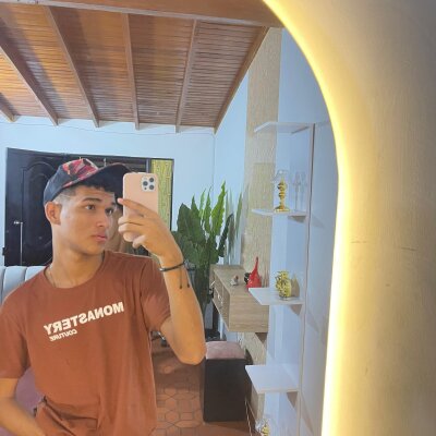 bramdon_luigi0 from stripchat
