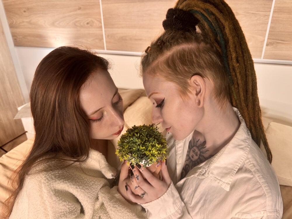 GlennaBesemer's Offline XXX Chat