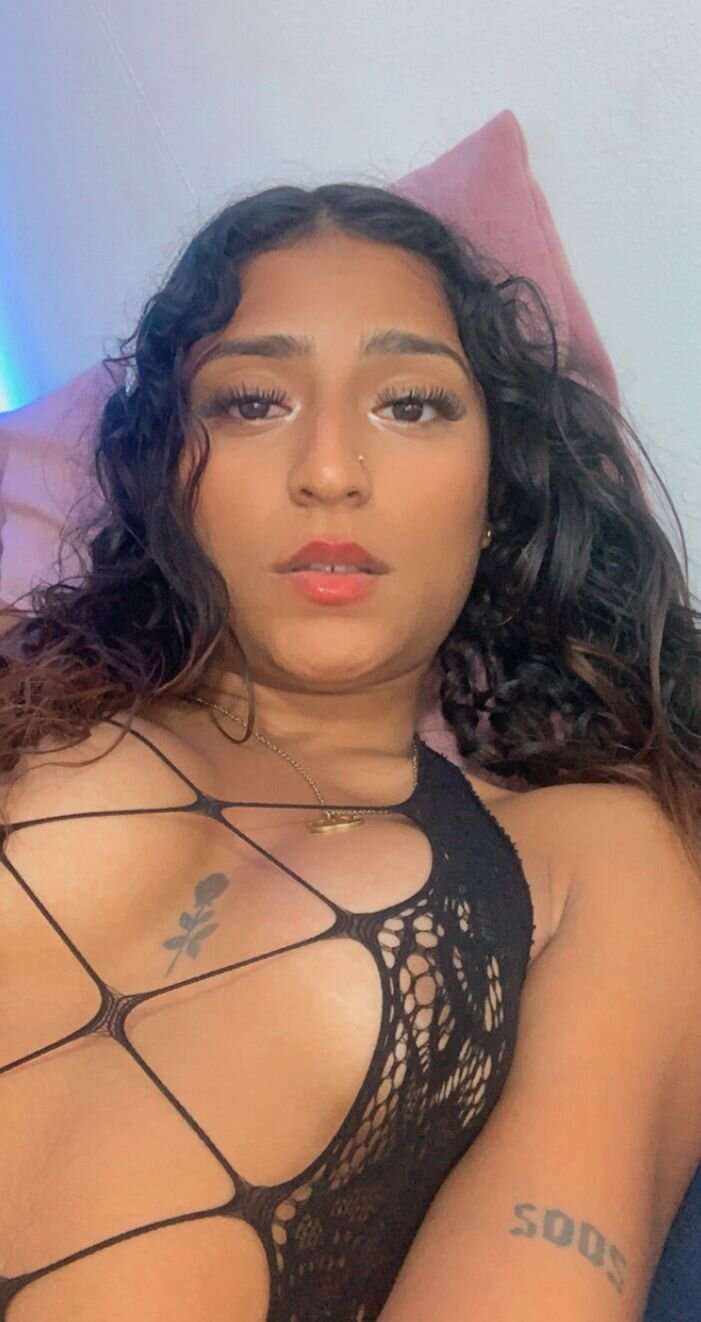 camilaa_johnson_