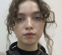 ClaraWaters' Offline Chat Room