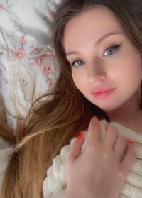 cutegirlonline29's Live Sex Cam Show