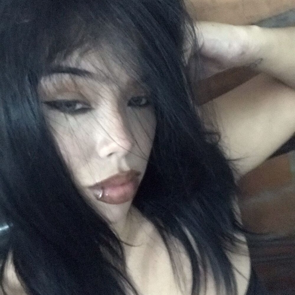 _black_cat_ from stripchat