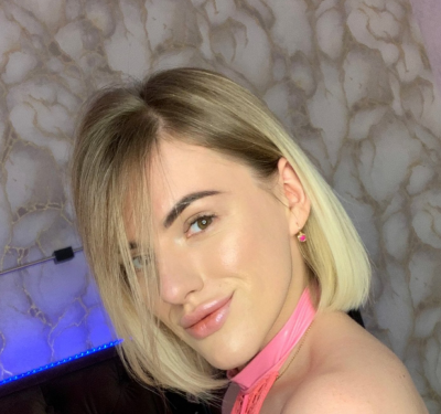 LunaShyy - Stripchat Girl 