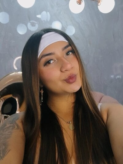 online webcam Jimena Ch 