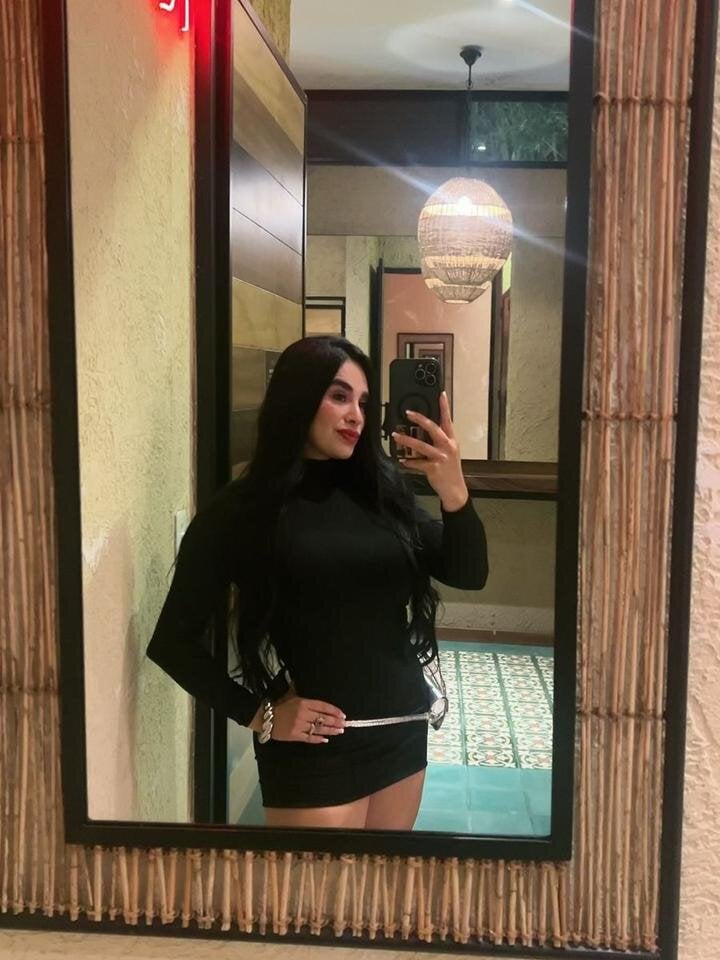 onaircams.com roseonyou livesex profile in in-my-flower-kingdom cams