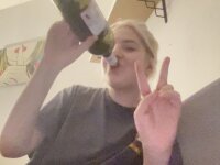 rainbowdashh111's Offline XXX Chat