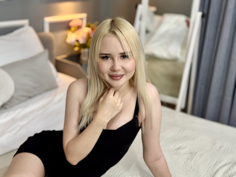 onaircams.com kikisprings livesex profile in eeurope cams
