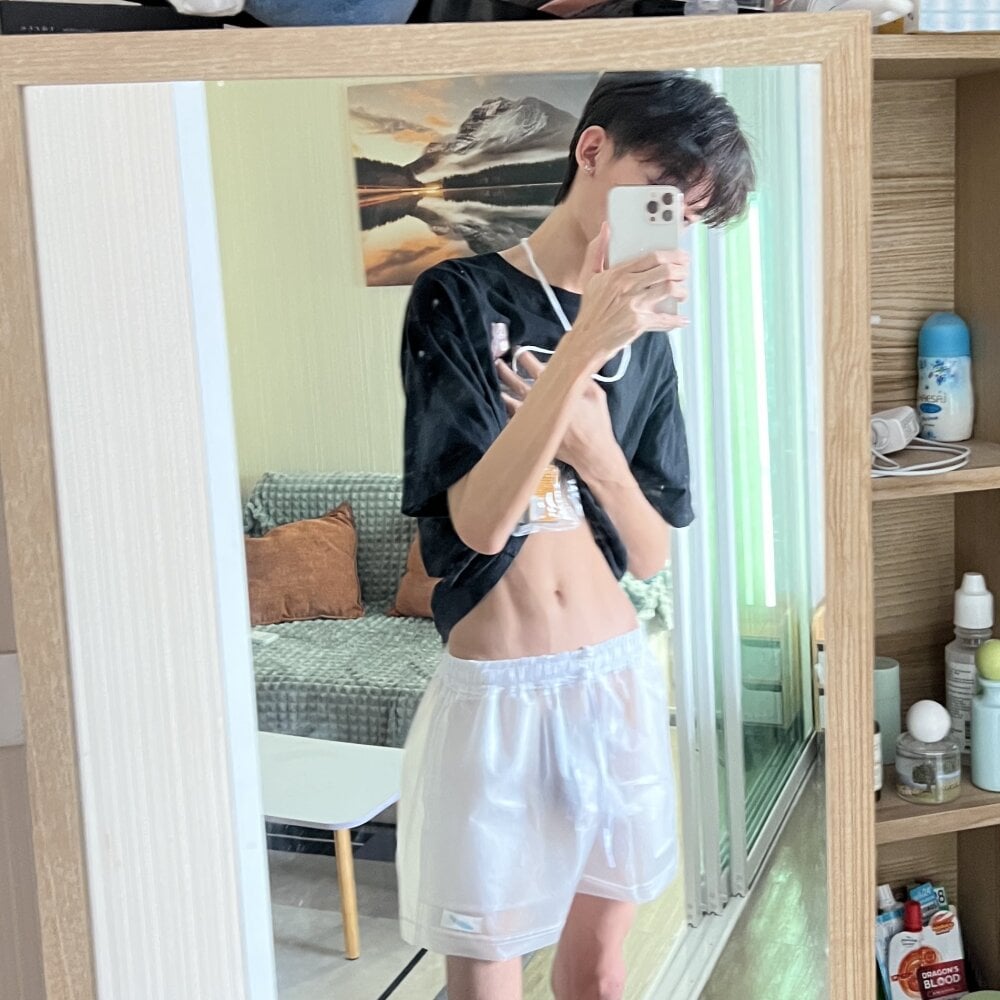 boyhi199x from stripchat