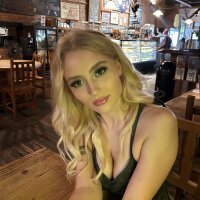 emmathatgirl's Offline XXX Chat