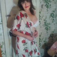 AsilinaSweet's Offline Chat Room