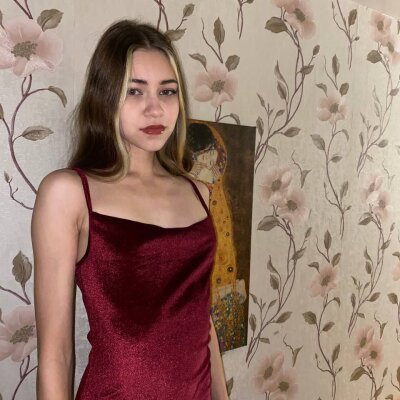 livesex.fan amalakhan livesex profile in grey-hair cams