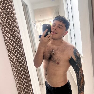 Caxu17 Male C2c Nude Cam