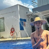 invictu_mastercum's webcam live show