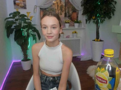 Xoanetta Cam Model: Free Live Sex Show & Chat | Stripchat