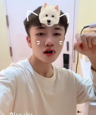 XINGXING2563Live Webcam