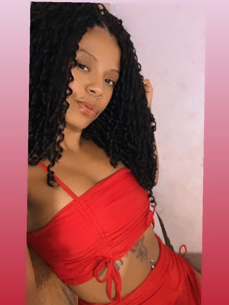 Live sex webcam photo for Pretaahdoprazer #282318955