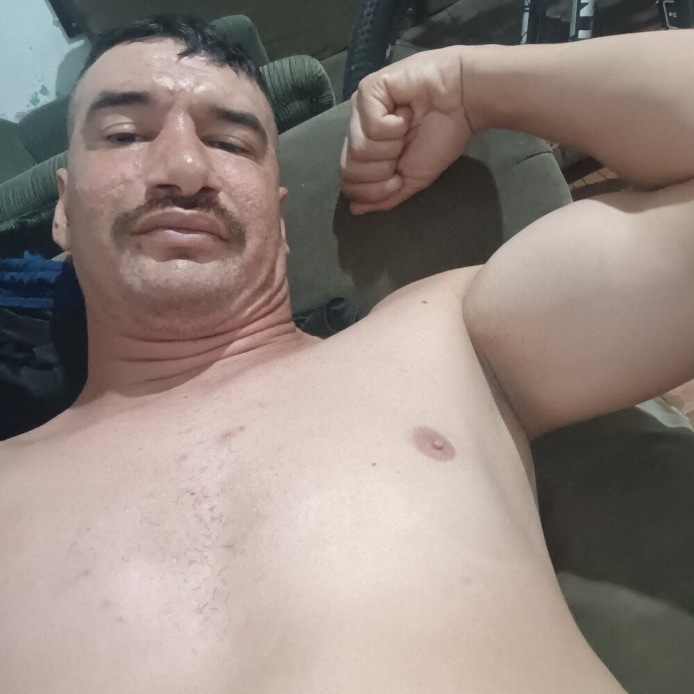 FluffingMansion Adlı Modelin Çevrimdışı XXX Sohbeti