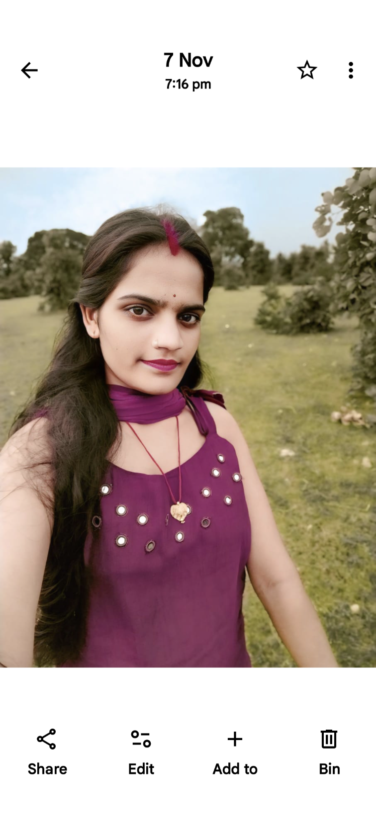 Hot_hania