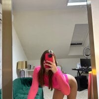 Amina_Doll's Offline Chat Room