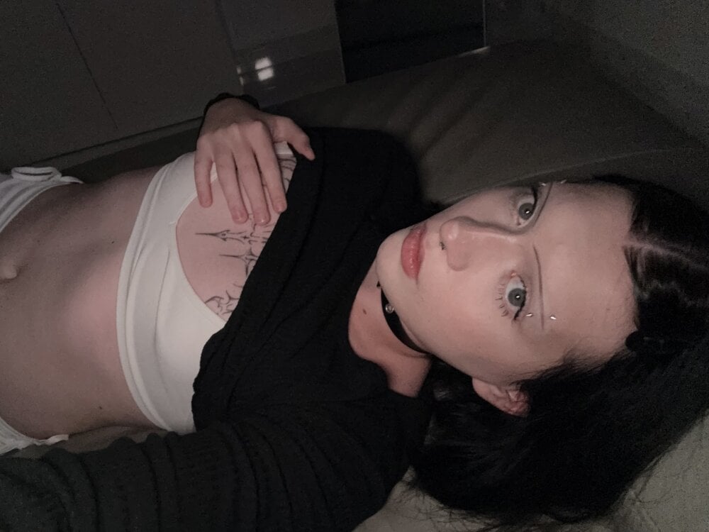 Offline XXX chat modela Vailyreb_