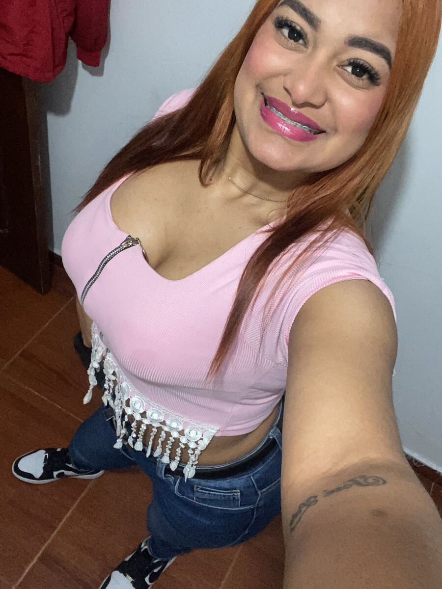 stripchat sweetaliice webcam profile pic via sleekcams.com