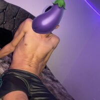 three2003's webcam live show