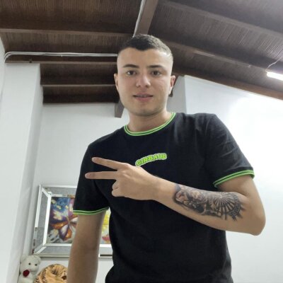 alan_reyes from stripchat