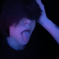 squrtic's Offline XXX Chat