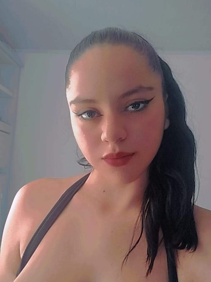 Lizz_Gomez 🌌 free naked stream