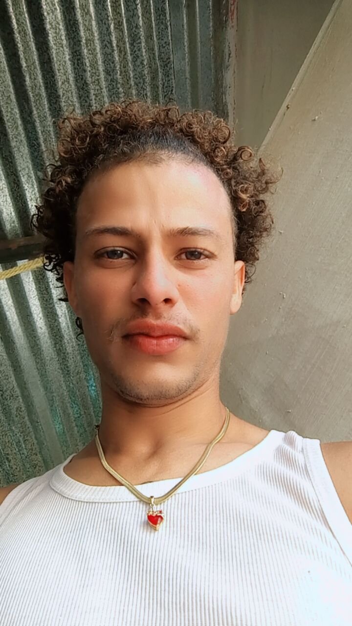 Reb3ld3
