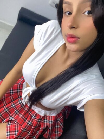 little_naughty_slut from stripchat