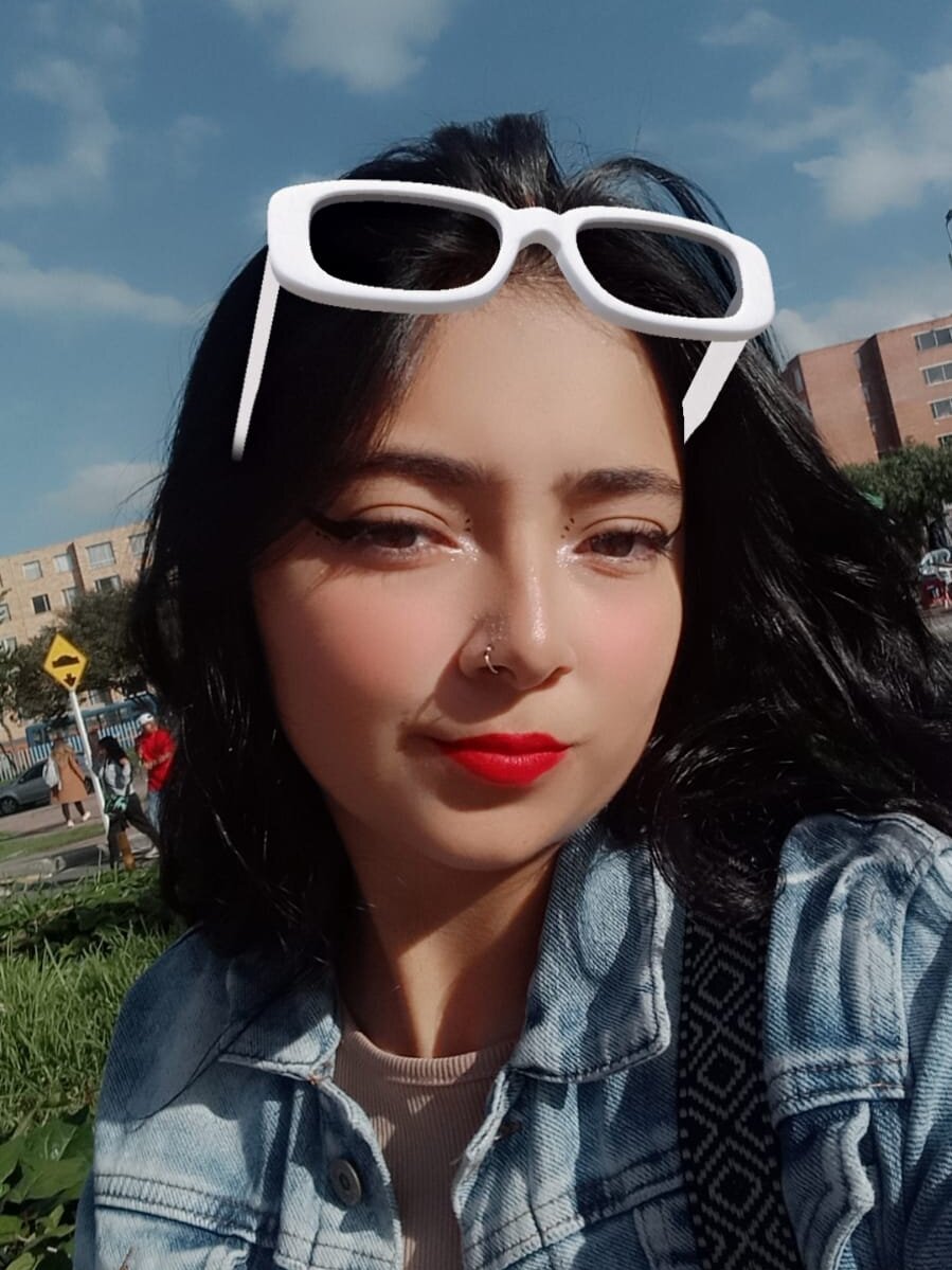 Laura_cande profile