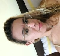 Mafer-Lorena's Offline Chat Room