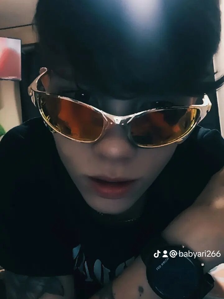 aritomboy profile