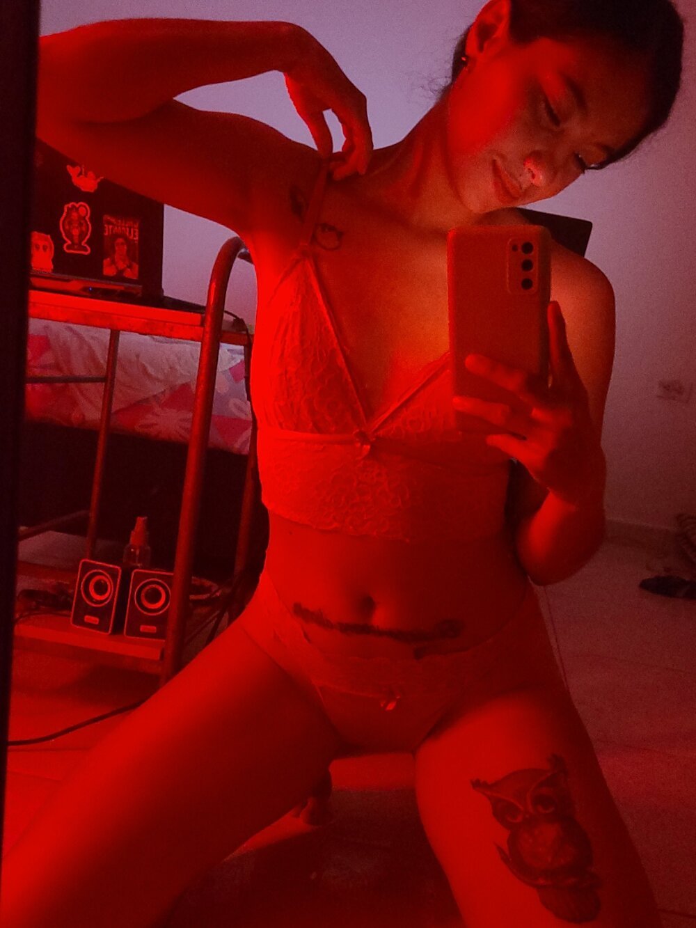 Live sex webcam photo for karolgirl-1 #289978842