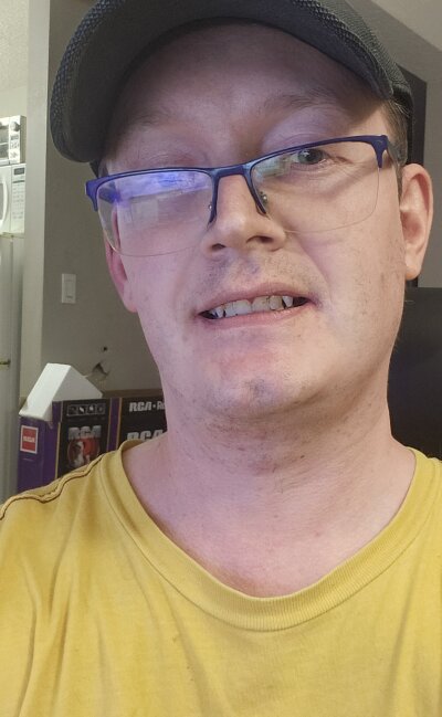 josh_guy_1995 from stripchat