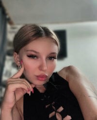 Maya_kisss' Offline Chat Room