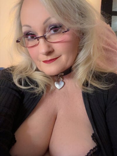 Avai420i on StripChat