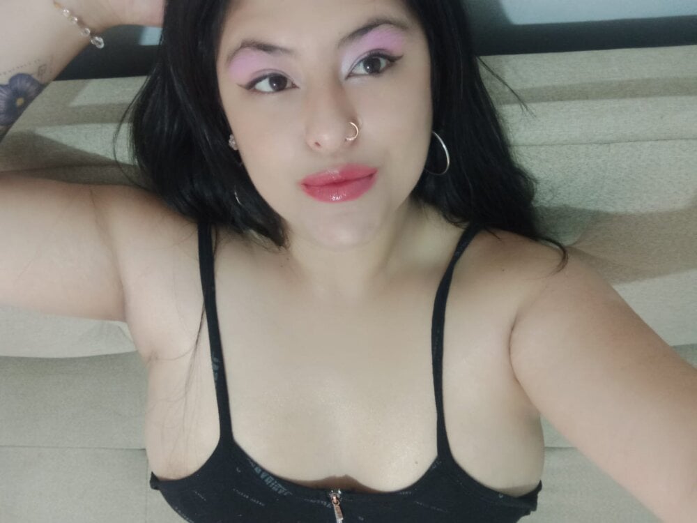 Lana_33 profile