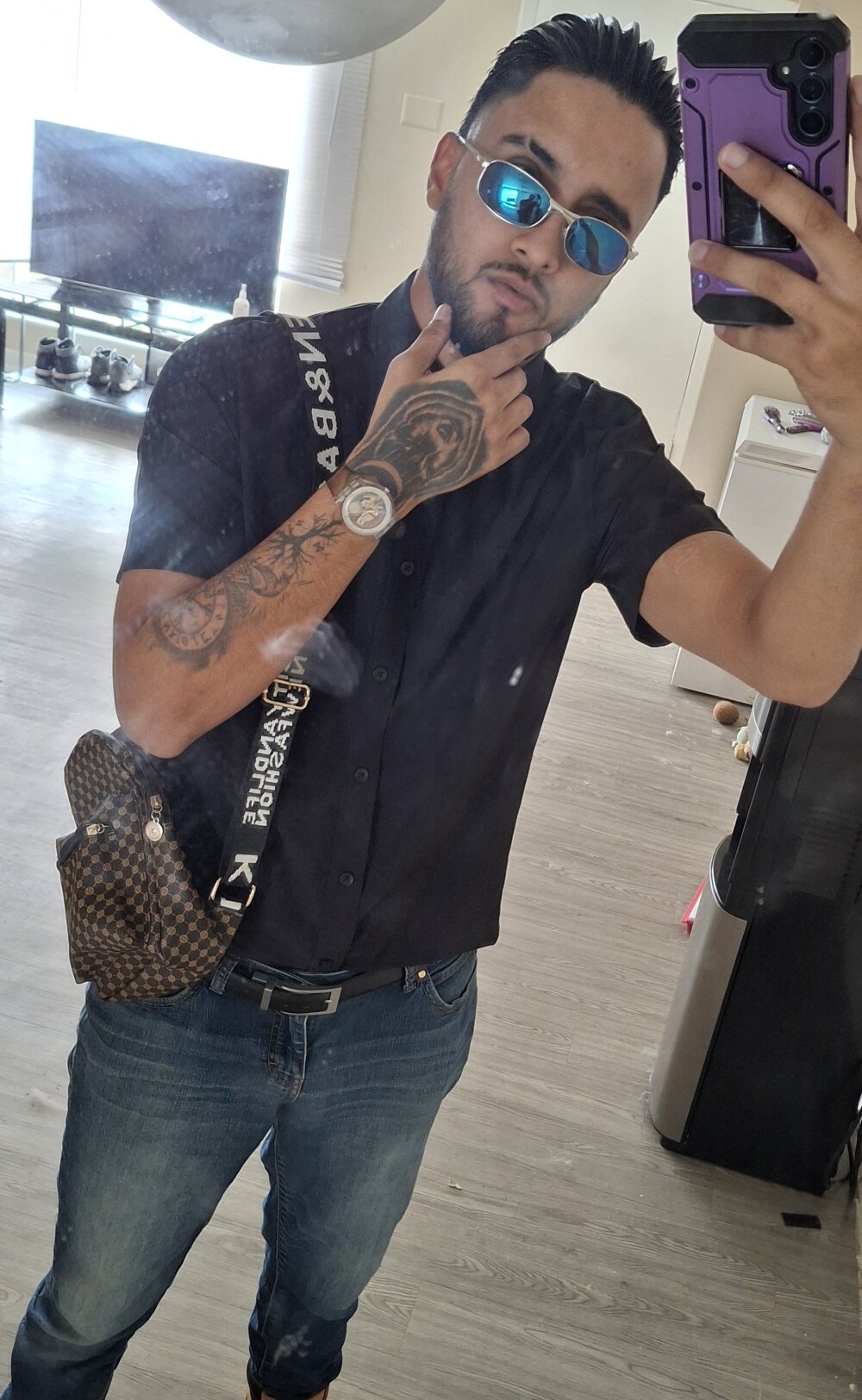 Adanik335's Offline XXX Chat