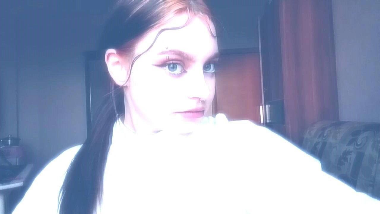 Kiss__Kate