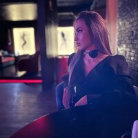 arya_shade's Offline XXX Chat