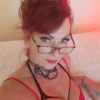 BritishmilfvixenXXX's Offline Chat Room