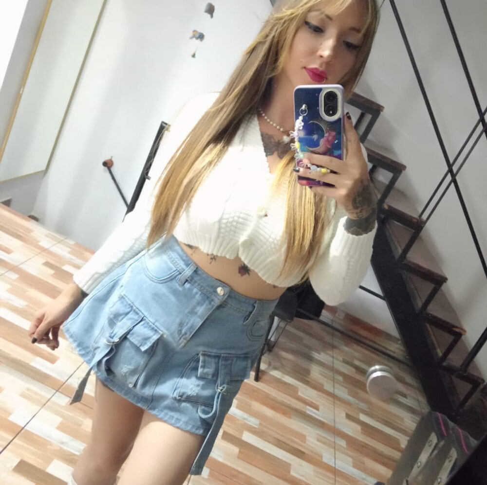 Polly1122_ profile